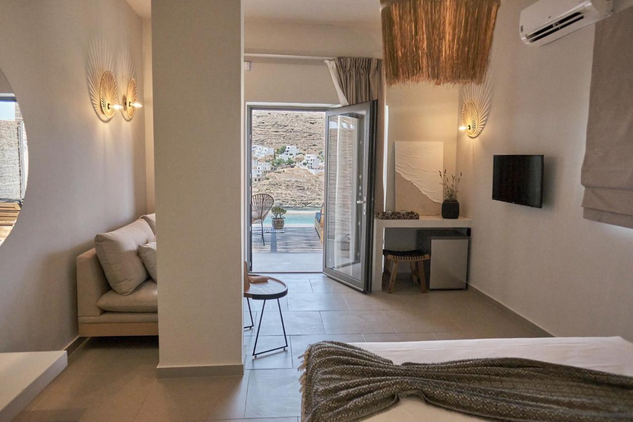 Amal Kythnos Suites Exteriör bild