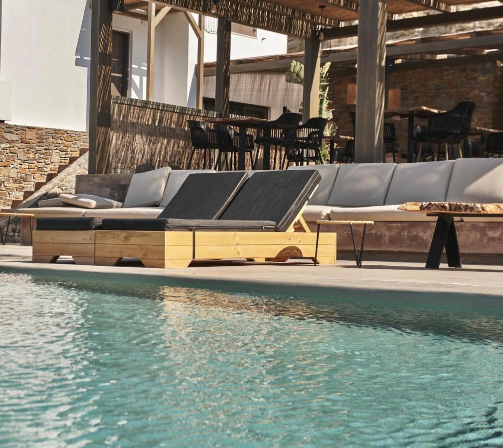 Amal Kythnos Suites Exteriör bild