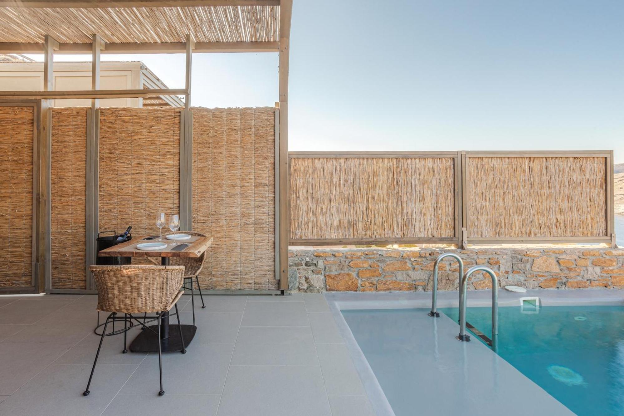 Amal Kythnos Suites Exteriör bild