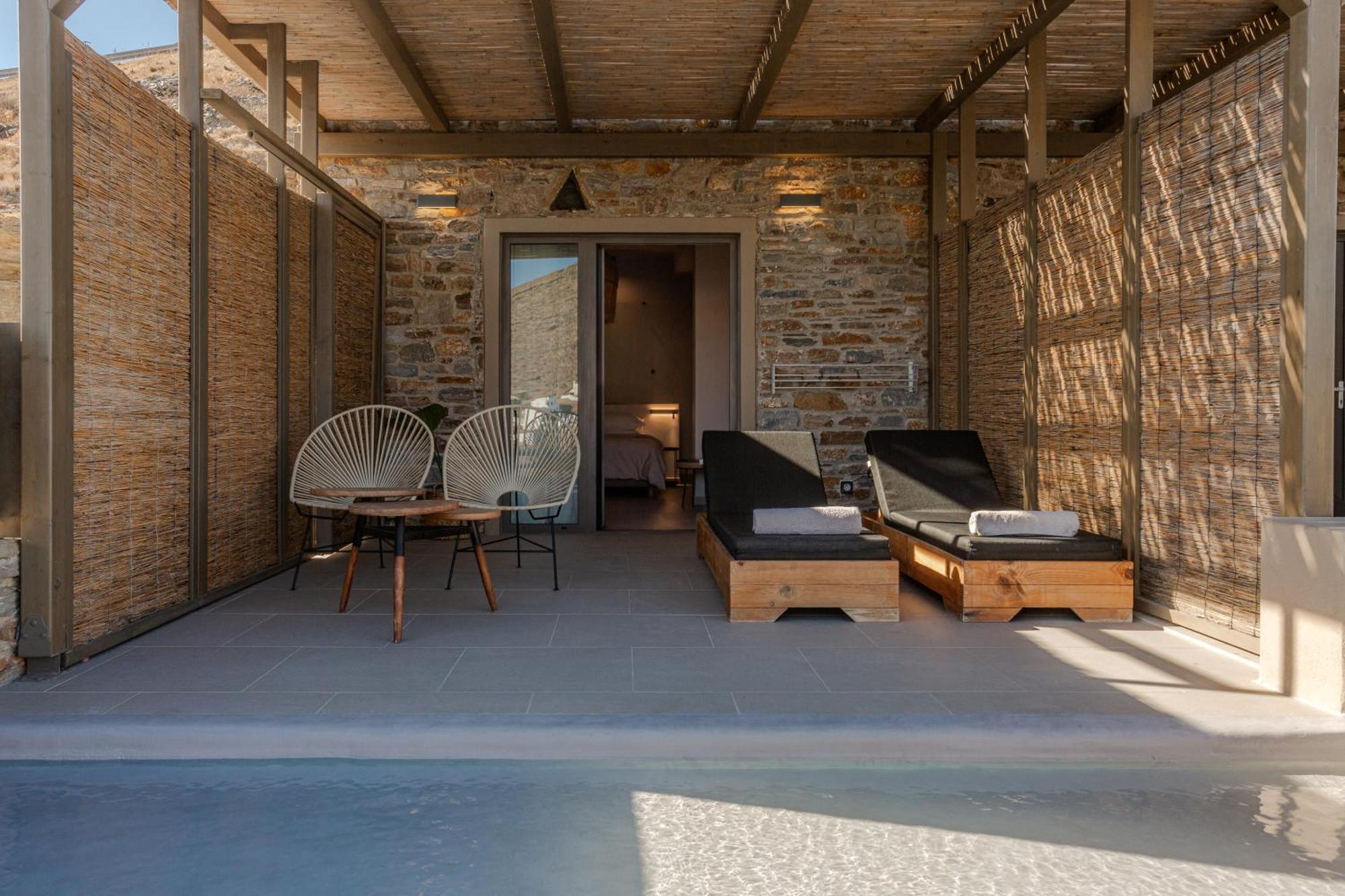 Amal Kythnos Suites Exteriör bild