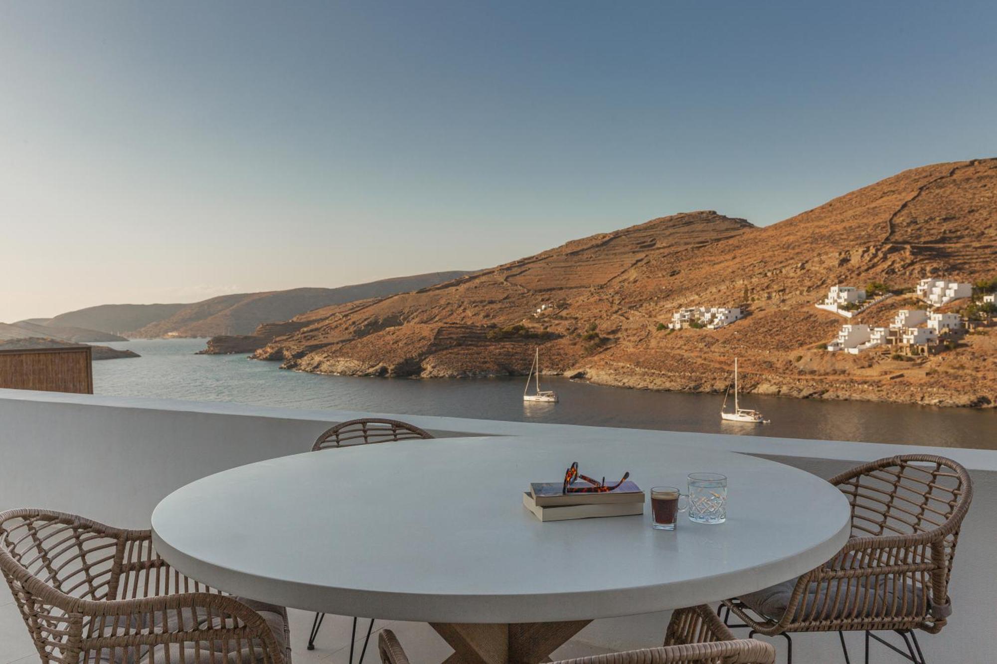 Amal Kythnos Suites Exteriör bild