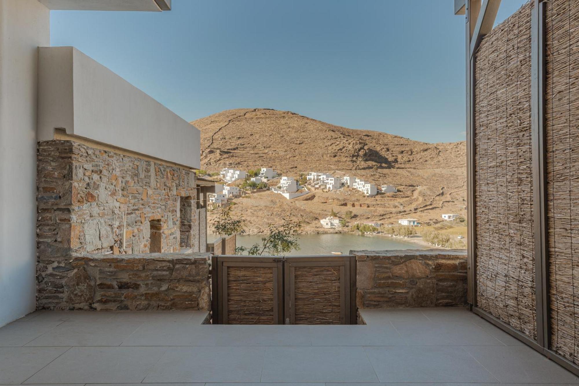 Amal Kythnos Suites Exteriör bild
