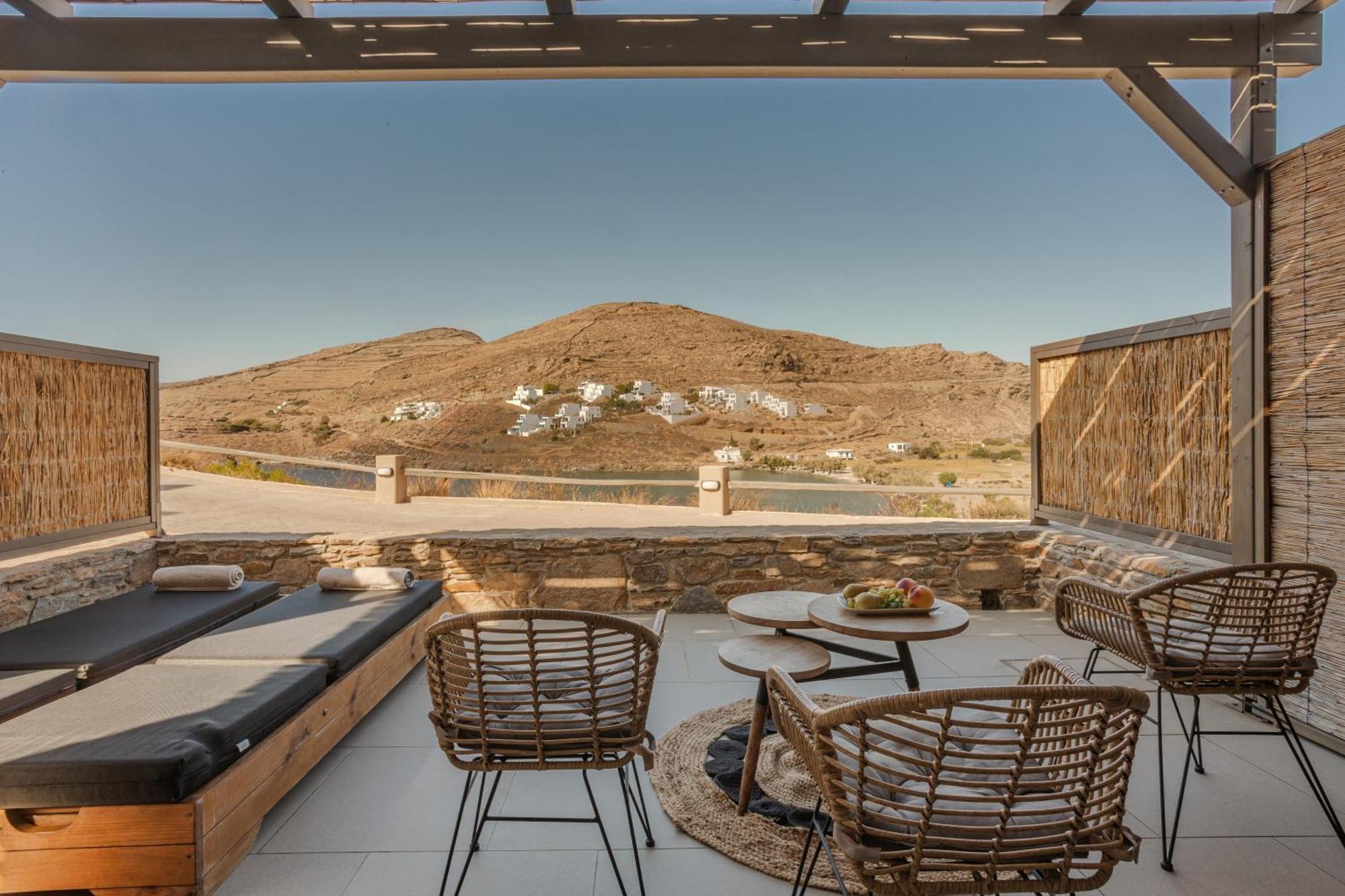 Amal Kythnos Suites Exteriör bild