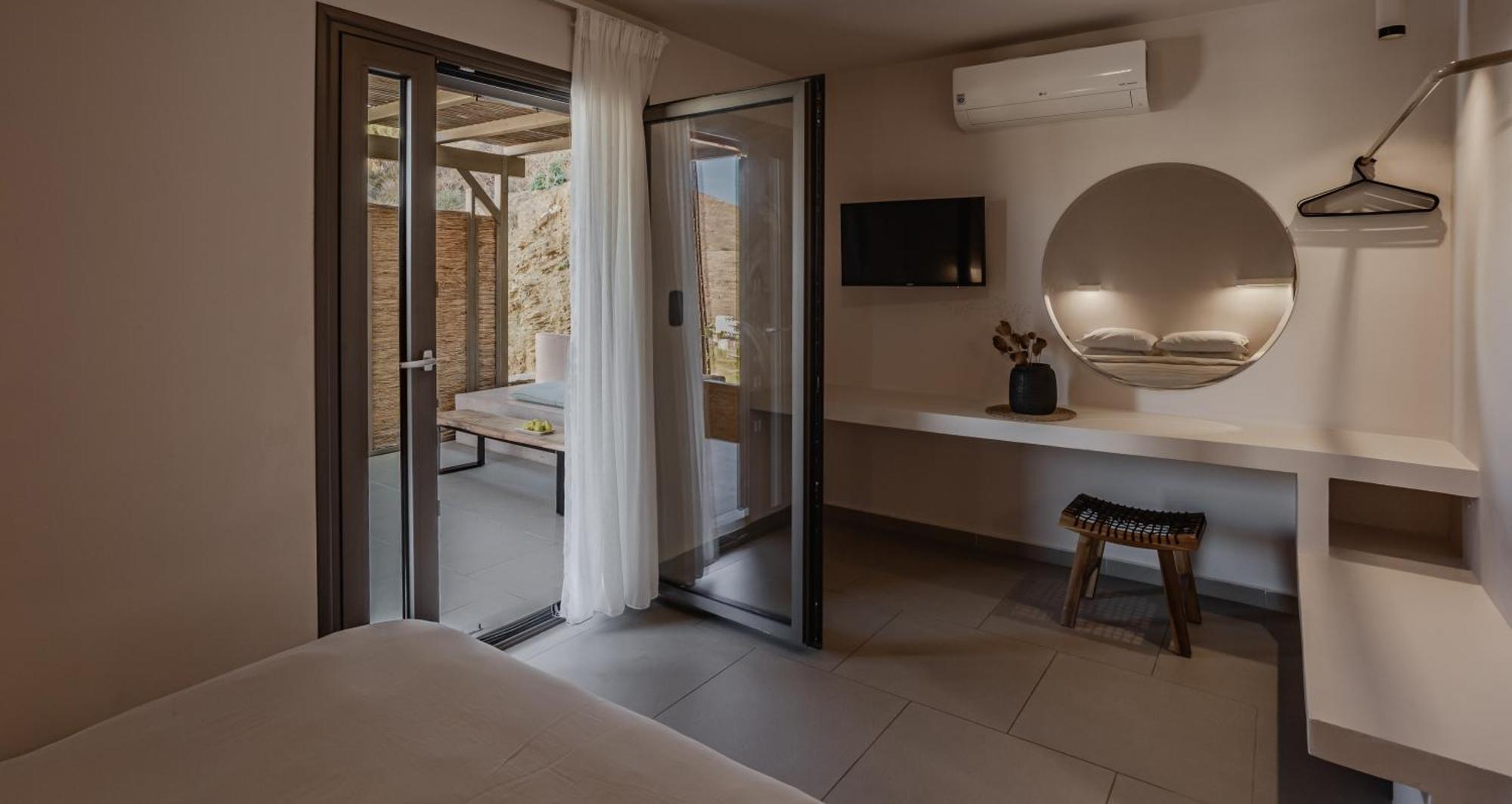 Amal Kythnos Suites Exteriör bild
